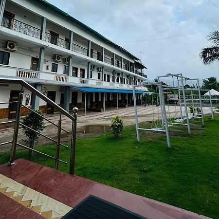 Vasant Vihar Resort Kevadia Extérieur photo